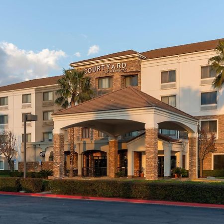 Отель Courtyard By Marriott Ontario Ранчо-Кукамонга Экстерьер фото