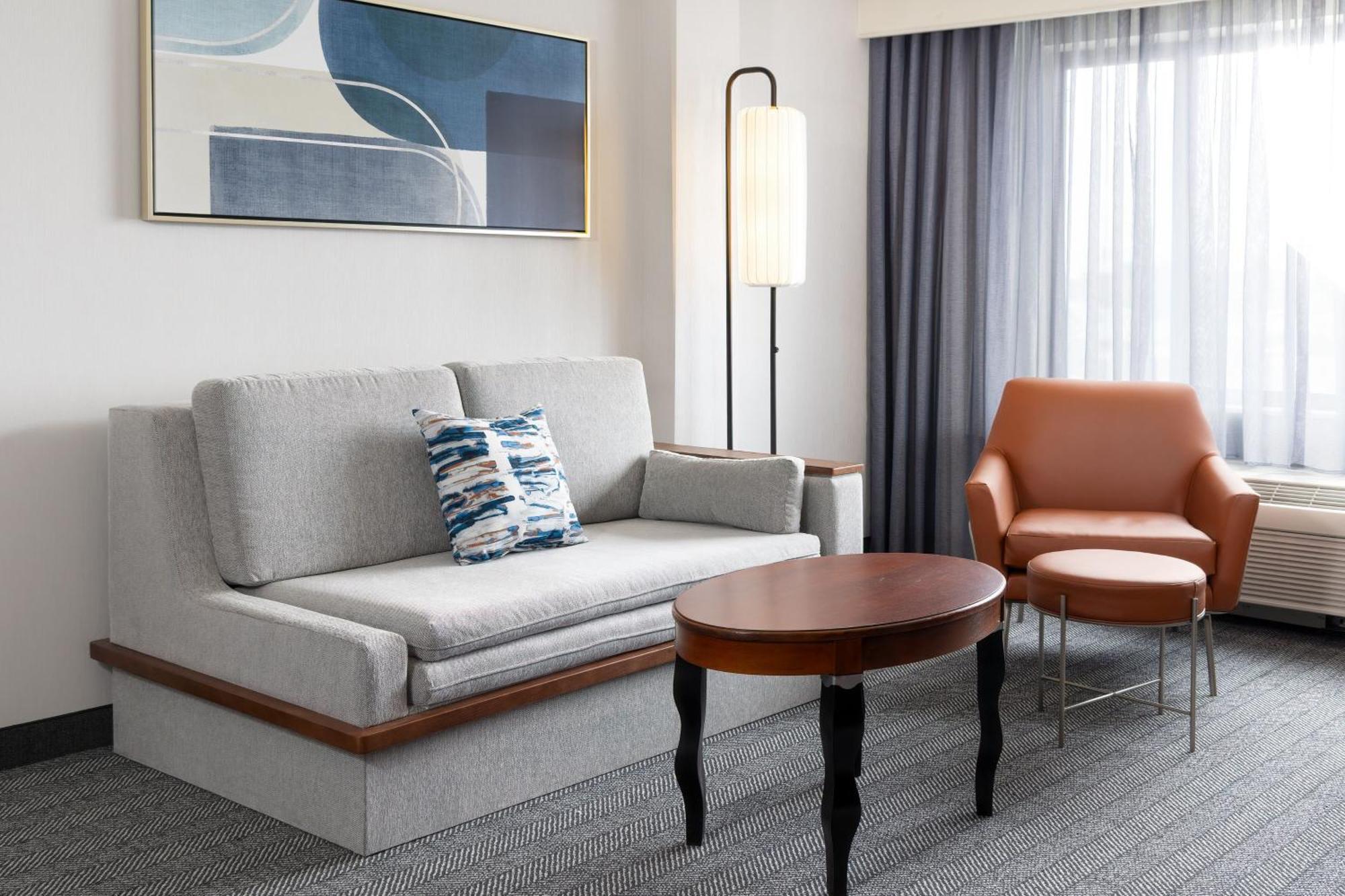 Отель Courtyard By Marriott Ontario Ранчо-Кукамонга Экстерьер фото