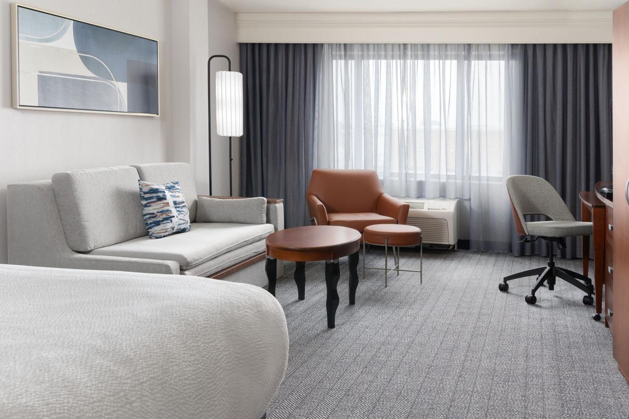 Отель Courtyard By Marriott Ontario Ранчо-Кукамонга Экстерьер фото