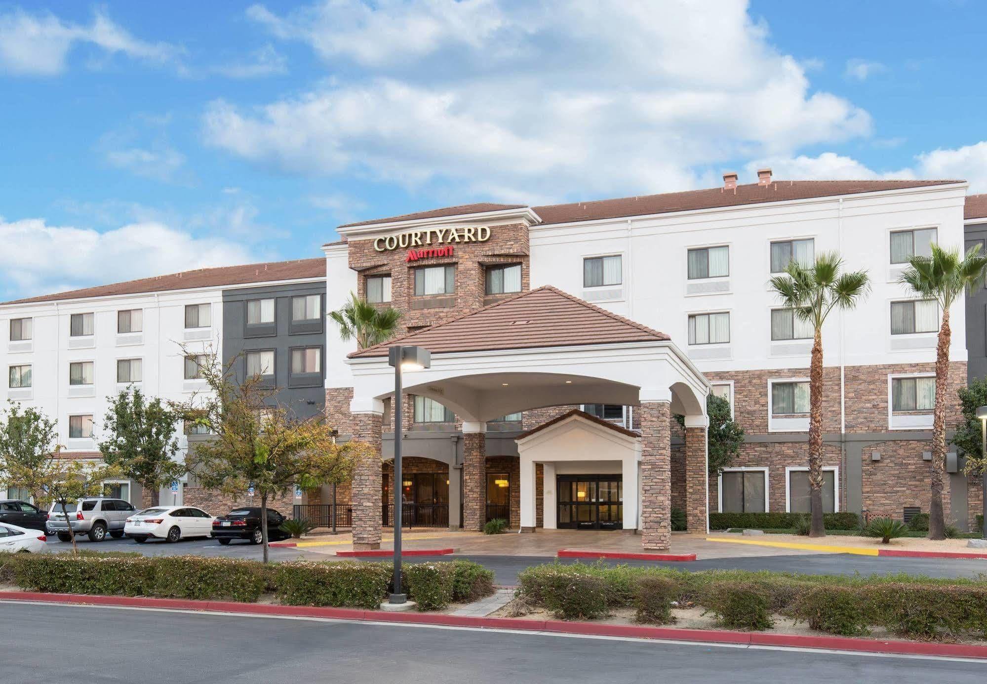 Отель Courtyard By Marriott Ontario Ранчо-Кукамонга Экстерьер фото
